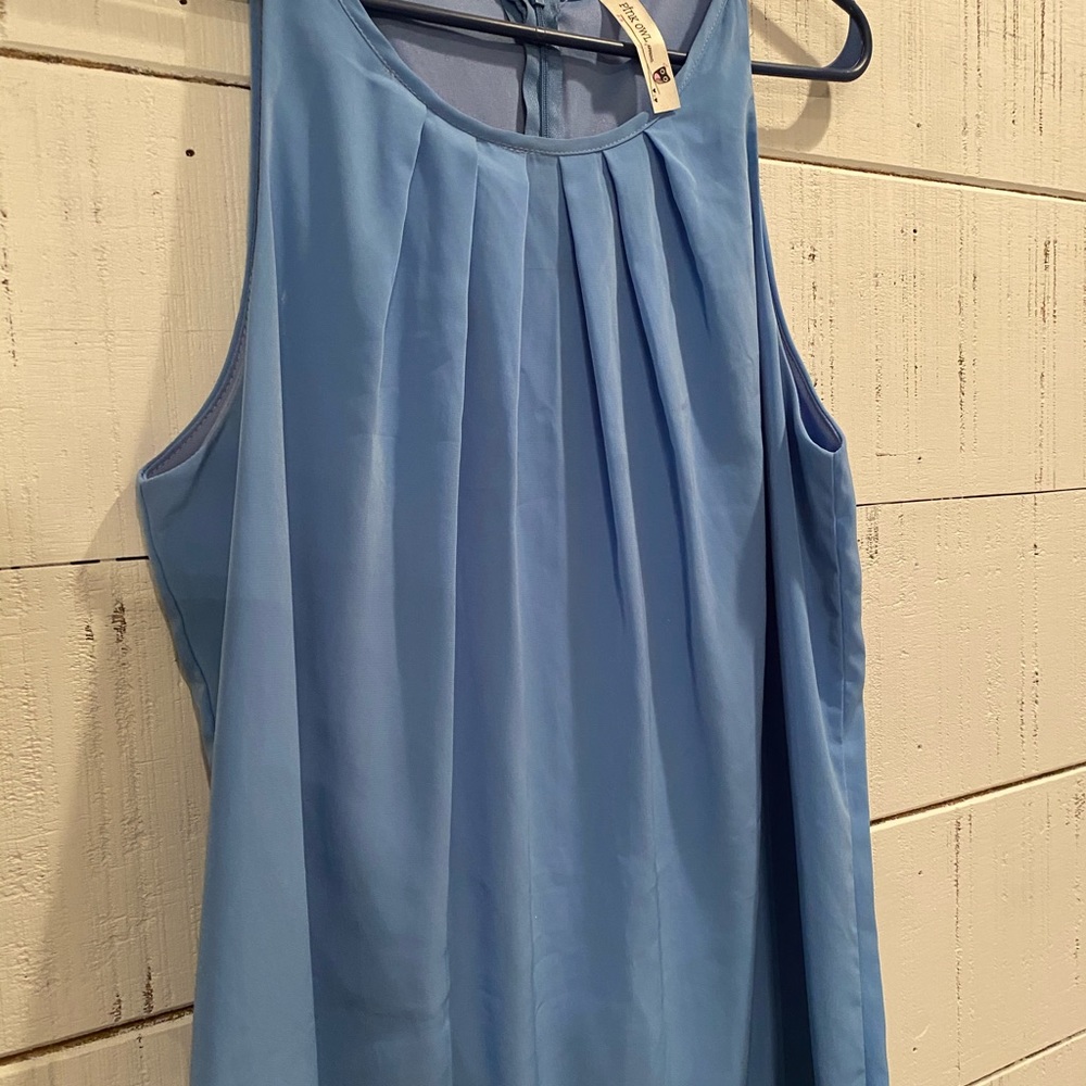 Dress - Picture 2 of 2